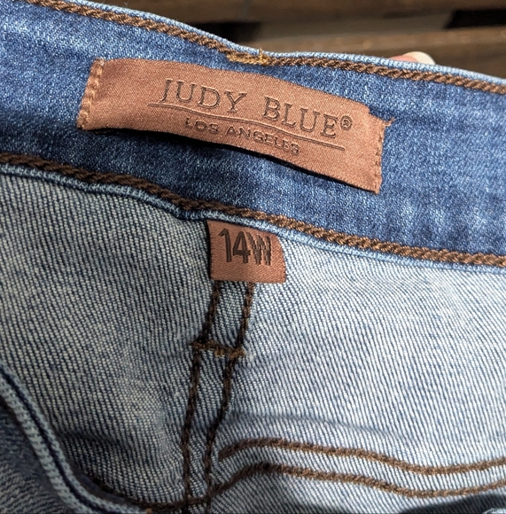 Judy Blue Skinny Fit High Rise Capris Sz 14W JB72114 Capri Jeans Summer - Picture 6 of 9